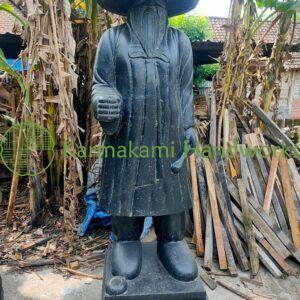 Standing old man 145 cm.