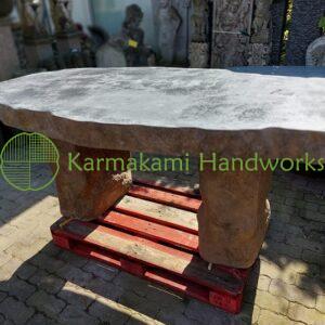 Dinner table caststone 200 cm.